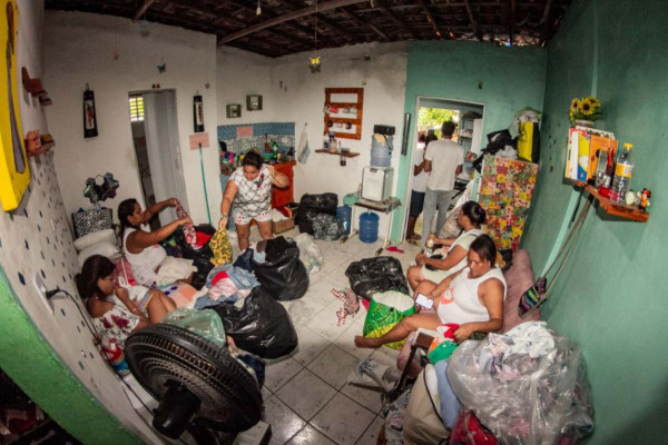 De forma fixa, a Associação GRIS Espaço Solidário atende 59 famílias da Comunidade Vila Arraes
 (Foto: @ignusph / Associação Gris Espaço Solidário)