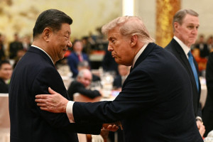 Trump anuncia acordos comerciais 'fant&aacute;sticos' durante visita &agrave; China