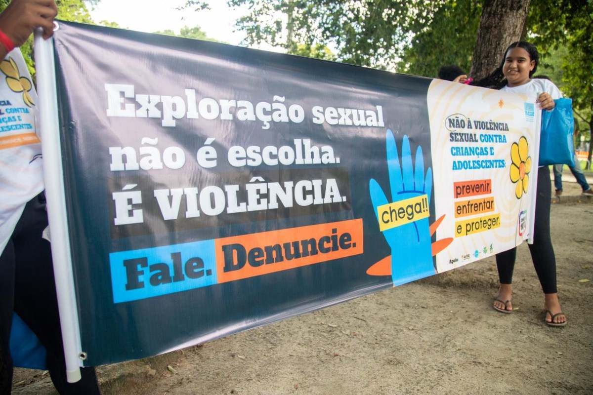 Ato aconteceu na Praça do Derby, na área central do Recife/Foto: Karol Rodrigues/DP Foto