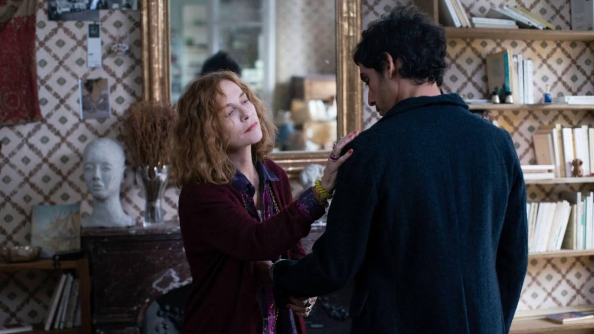 Isabelle Huppert interpreta uma escritora no filme 
