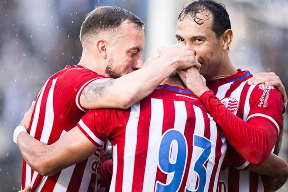 Jogadores do Náutico em comemoração de gol/Dido Henrique/CNC