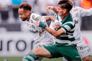 Partida entre Santos x Coritiba no Brasileir&atilde;o