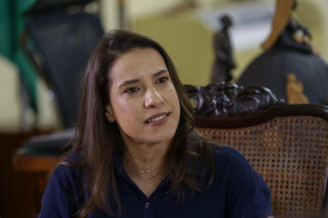 Raquel Lyra anuncia retomada das obras da Transnordestina em Pernambuco