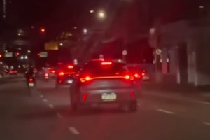 Persegui&ccedil;&atilde;o a carro roubado une v&aacute;rios motoristas de BYD no Recife e um deles &eacute; baleado