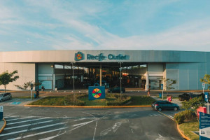 O Recife Outlet fica localizado &agrave;s margens da BR-232, no KM-20, em Moreno