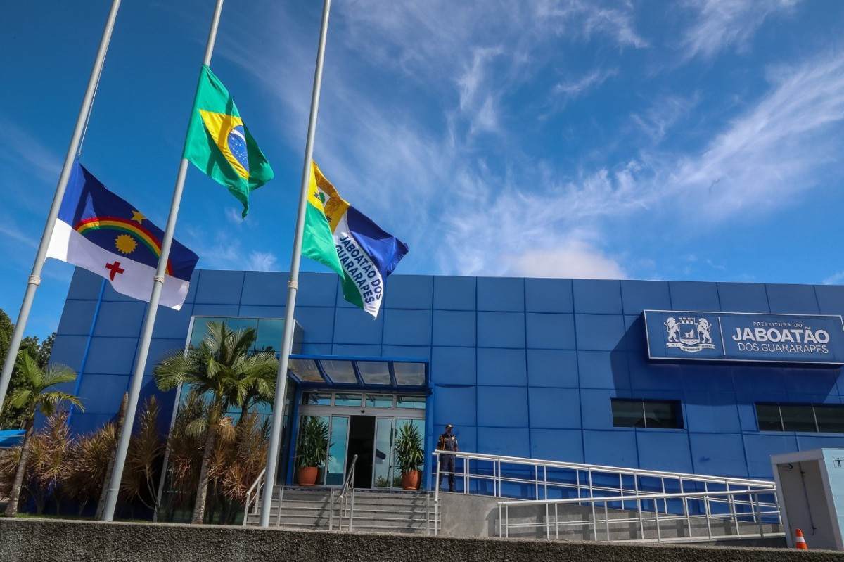 Segundo a Prefeitura de Jaboatão, o erro é decorrente da transição do antigo sistema SEFIP (Sistema Empresa de Recolhimento do FGTS e Informações à Previdência Social) para o ambiente digital do eSocial.
/Foto: Prefeitura de Jaboatão / Divulgação