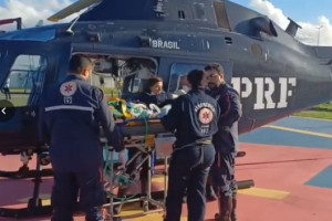 Beb&ecirc; em estado grave &eacute; levado de helic&oacute;ptero para UTI em Palmares, na Mata Sul
