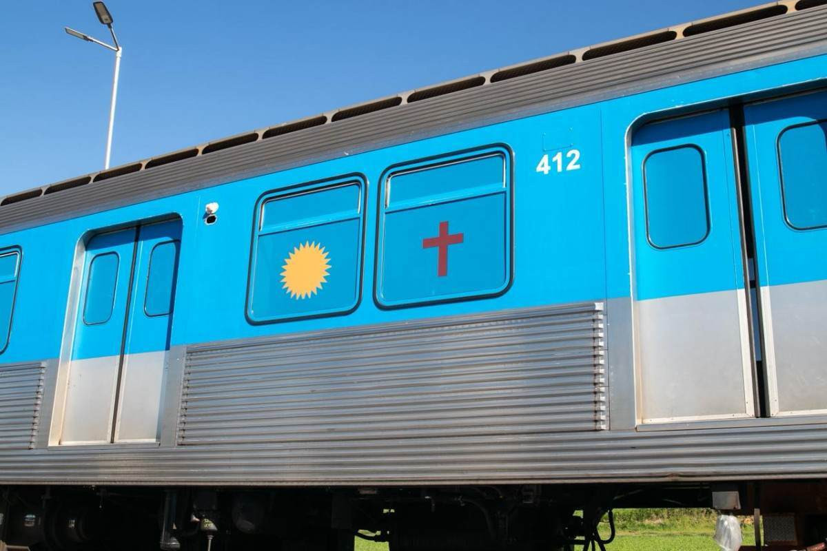 Primeiro trem vindo de BH deve começar operação no Recife dentro de 30 dias (Foto: Marina Torres/DP Foto)