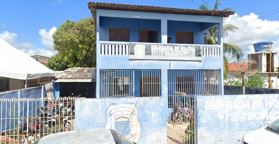 Homem é preso suspeito de torturar enteado de 2 anos com chicotadas de fio elétrico em Tamandaré
/Foto: Reprodução/Google Street View