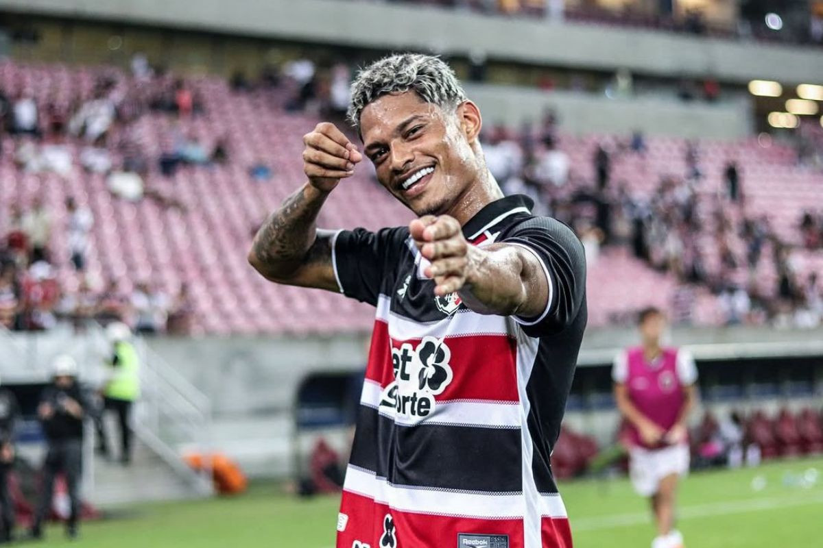 Marquinhos, atacante do Santa Cruz/Evelyn Victoria / Santa Cruz