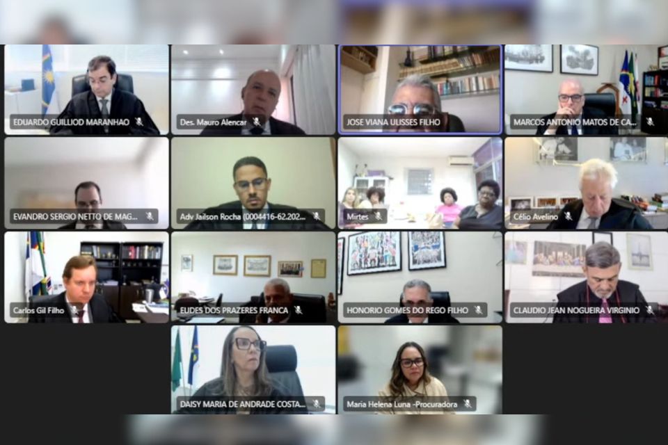 A sessão teve início às 14h16 com a sustentação oral do advogado Jailson Rocha, assistente de acusação que representa Mirtes Renata Santana de Souza, mãe de Miguel/Foto: Reprodução/YouTube