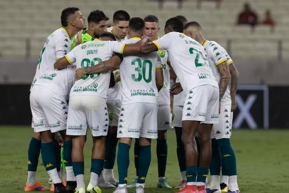 AssCom Dourado