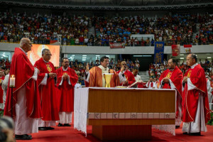 Arquidiocese de Olinda e Recife realiza missa de Pentecostes no Gerald&atilde;o, na capital