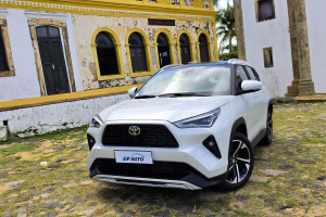 Toyota Yaris Cross &eacute; o primeiro SUV compacto genuinamente h&iacute;brido flex
