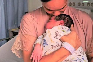 Beb&ecirc; GIG de mais de 5 kg chama aten&ccedil;&atilde;o em maternidade do Recife