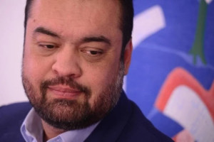Conversas encontradas no celular de Vorcaro mostram o banqueiro orientando auxiliares a proporcionar uma experi&ecirc;ncia exclusiva ao governador durante a viagem aos EUA