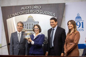 Sess&atilde;o solene ocorreu na Assembleia Legislativa nesta quinta (28)