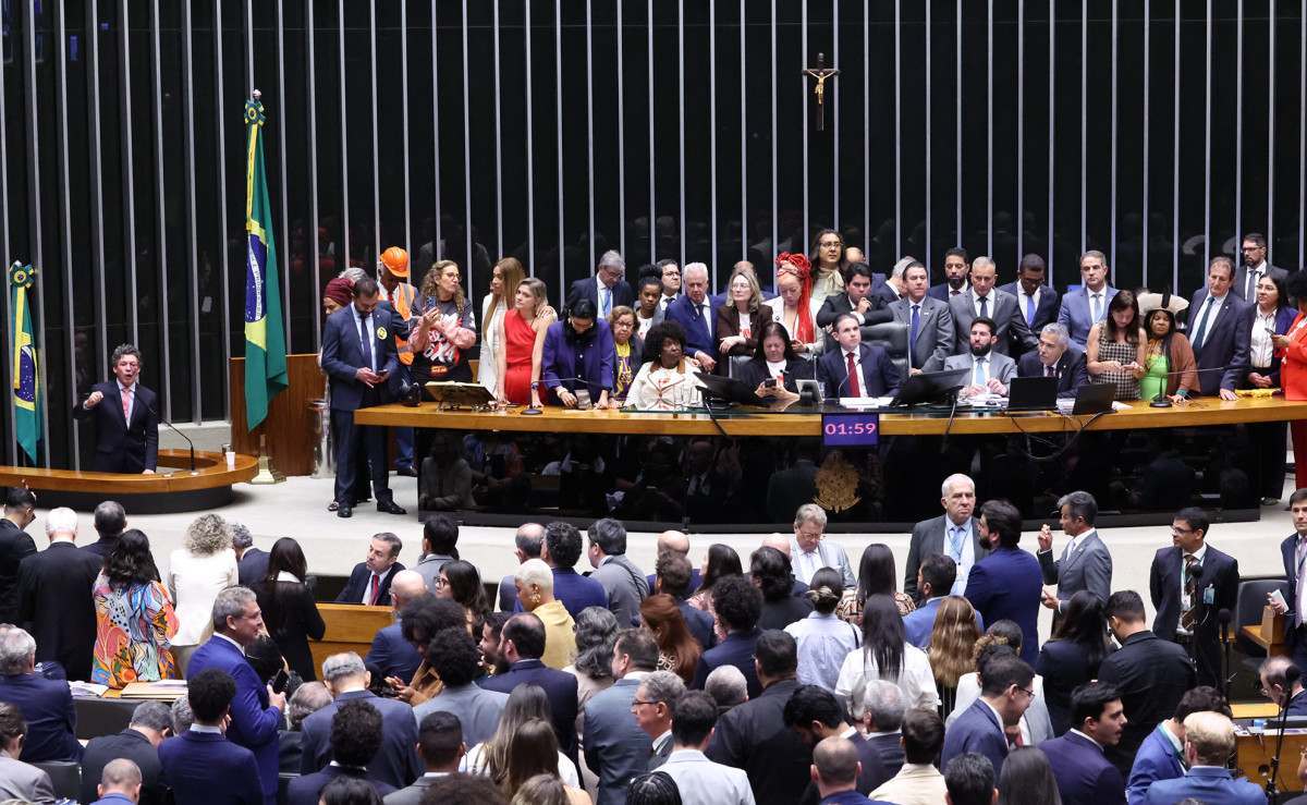 O plenário da Câmara dos Deputados aprovou a Proposta de Emenda à Constituição que põe fim à escala de trabalho 6x1/Foto: Bruno Spada/Câmara dos Deputados
