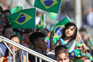 Analistas afirmam que classificar PCC e CV como terroristas teria o objetivo de subordinar as decis&otilde;es do Brasil aos interesses de Washington