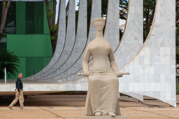 STF: maioria é contra lei que permite pais vetarem aulas sobre gênero