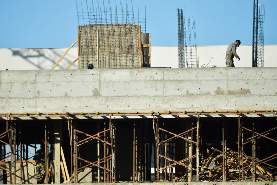 Construção de prédios residenciais e comerciais/Foto: Foto: Marcello Casal Jr/Agência Brasil