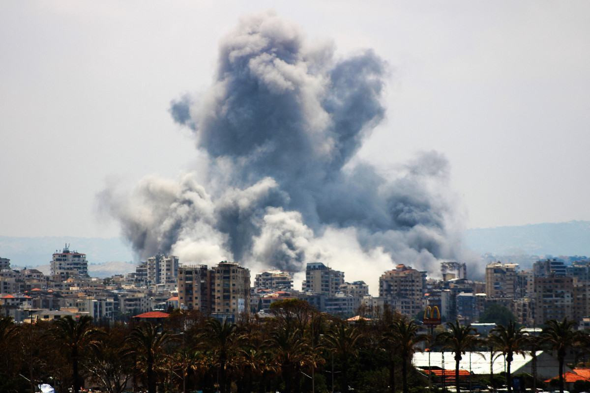 Ataques entre EUA e Irã seguiram mesmo com cessar-fogo acordado em abril/Kawnat Haju/AFP