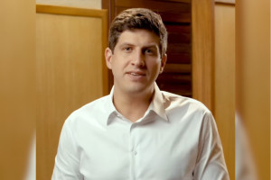 Em novo v&iacute;deo, Jo&atilde;o Campos (PSB) criticou a Sa&uacute;de em Pernambuco
