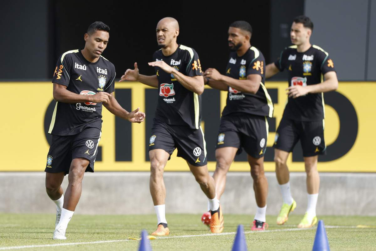 Alex Sandro, Fabinho, Bremer e Gabriel Martinelli durante treino da seleção brasileira em Nova Jersey/Rafael Ribeiro/CBF