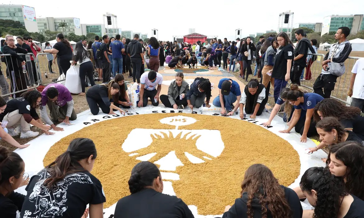 Para o calendário de feriados do governo federal, o dia de Corpus Christi é considerado ponto facultativo em 2026/Antônio Cruz/ Agência Brasil
