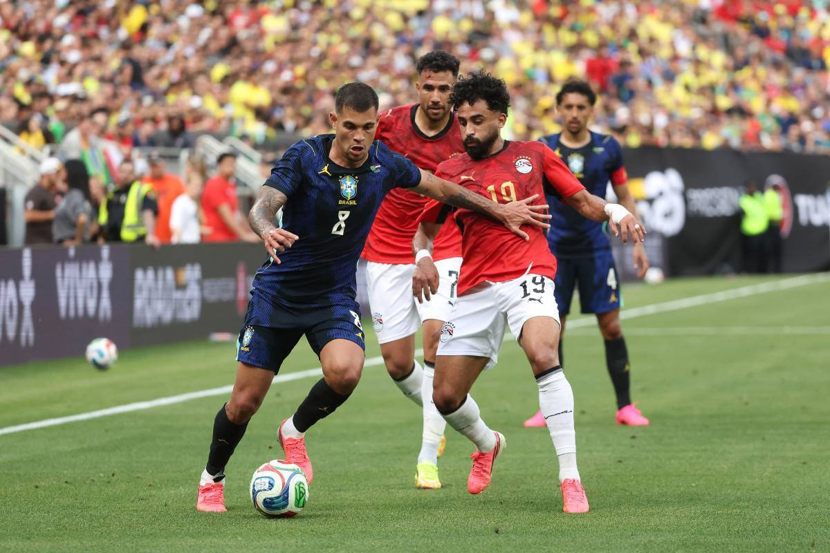 Bruno Guimarães fez o primeiro gol contra o Egito /KIRK IRWIN / GETTY IMAGES NORTH AMERICA / GETTY IMAGES VIA AFP