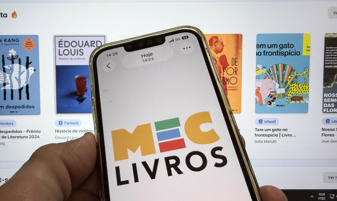 Plataforma MEC Livros registrou 468 mil obras literárias acessadas gratuitamente desde o lançamento, em abril deste ano/Rafa Neddermeyer/Agência Brasil