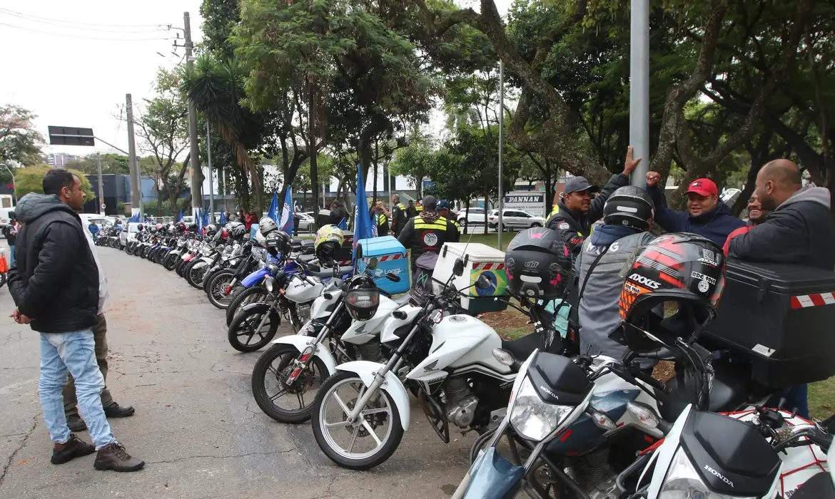 A Move Motos é uma nova linha de crédito para motociclistas de aplicativos poder financiar motos novas/ROVENA ROSA/AGÊNCIA BRASIL