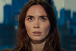 Atua&ccedil;&atilde;o de Emily Blunt como a protagonista que ganha abruptamente um poder misterioso &eacute; um dos principais destaques do filme