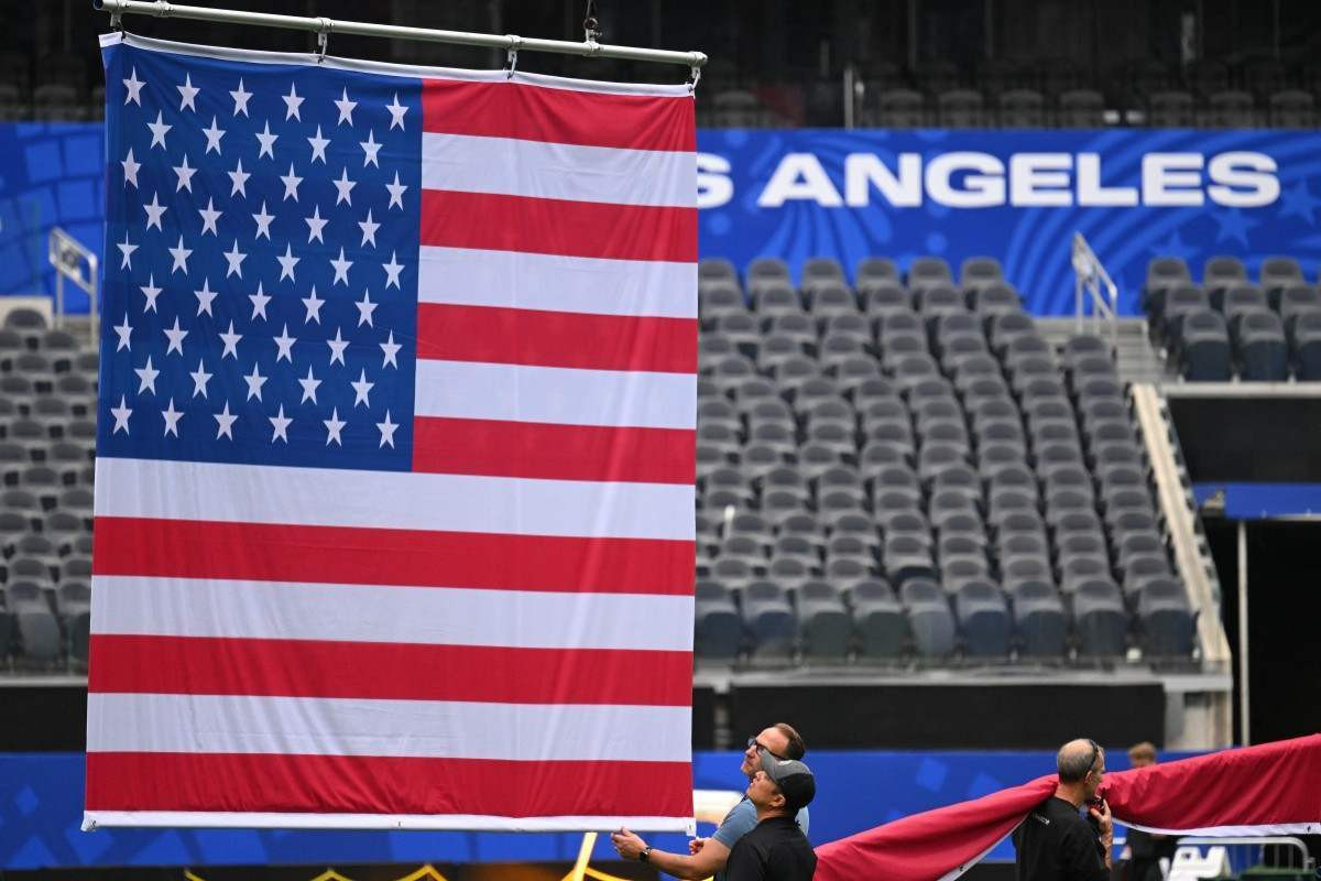 Estados Unidos está entre países que sediam a Copa do Mundo 2026, ao lado de México e Canadá/ Patrick T. Fallon/AFP