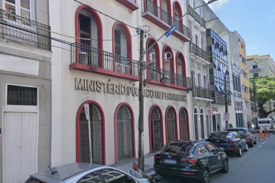 MPPE requisitou a folha de ponto integral do servidor para conferir os descontos efetuados por faltas e a jornada efetivamente cumprida por ele
/Reprodução/Google Street View