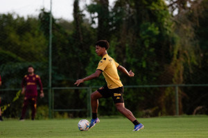 Z&eacute; Lucas, volante do Sport