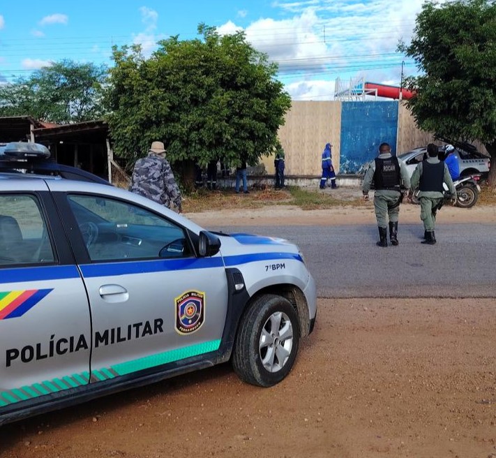 Operação recupera 124 mil litros de água por dia, elimina ligações clandestinas e prende duas pessoas em Exu, no Sertão de Pernambuco
/Foto: Divulgação