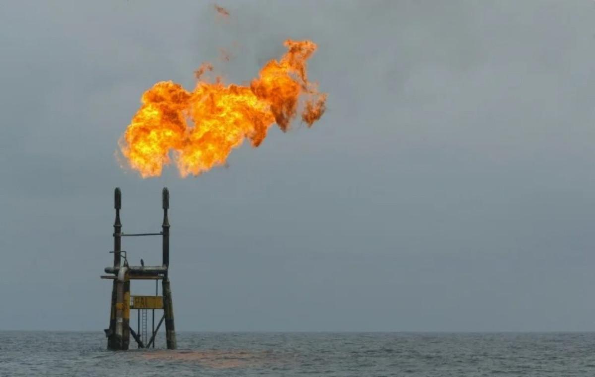 O setor de energia foi pressionado pela queda acentuada nos preços do petróleo nesta sessão/AFP/Arquivos