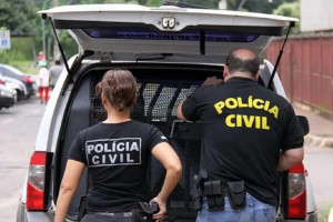 A arma foi apreendida na &uacute;ltima segunda-feira em uma blitz da PM do Distrito Federal 