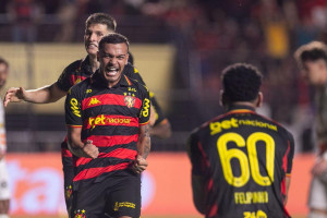 Augusto Pucci, lateral-direito do Sport