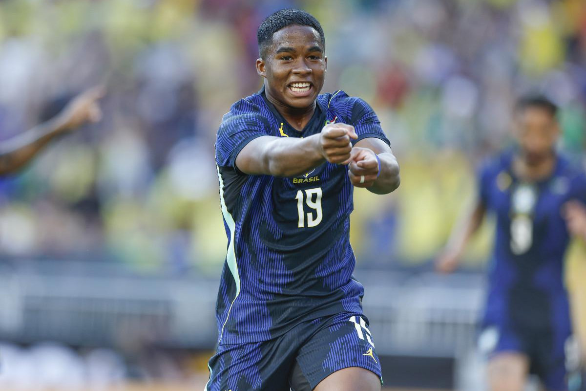 Endrick, atacante de 19 anos do Real Madrid, tem sido muito pedido pela torcida brasileira/Foto: Rafael Ribeiro/CBF