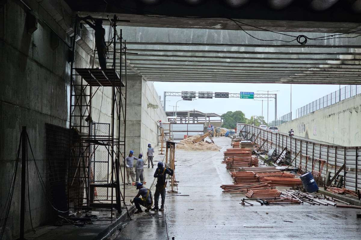 Intervenção é necessária para a transferência do canteiro de obras /Raul Buarque