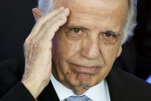 O ministro da Defesa, Jos&eacute; M&uacute;cio Monteiro