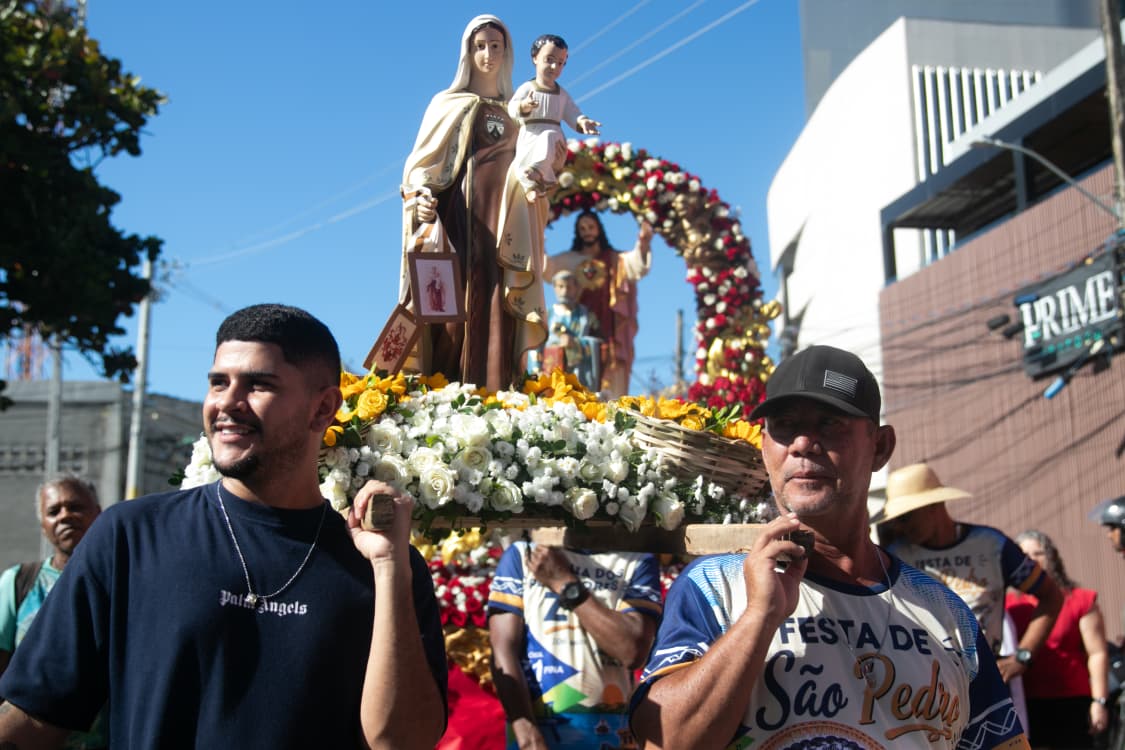 Procissão de São Pedro reúne centenas de fiéis e mantém tradição em Brasília Teimosa
/Fotos: Weslly Gomes/DP foto