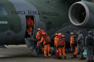  O Brasil enviou tr&ecirc;s voos da FAB para a Venezuela 