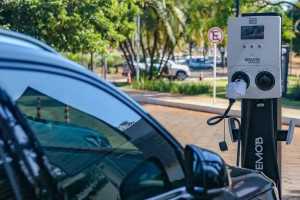 Carros el&eacute;tricos se tornam cada vez mais populares no estado