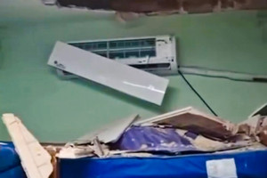 Parte do teto do HAM desabou na sala de repouso dos m&eacute;dicos