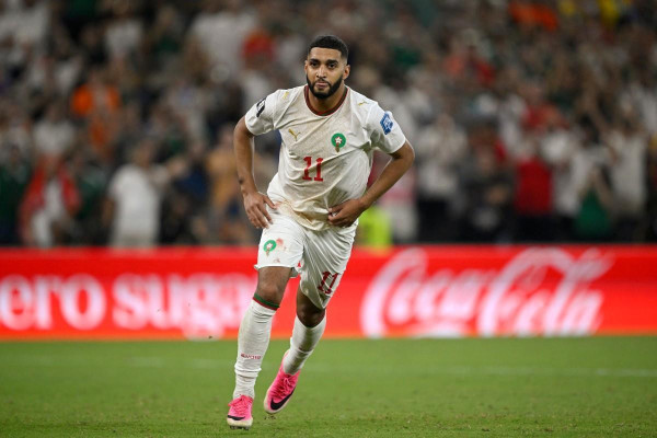 Marrocos empata no fim, vence Holanda nos pênaltis e pega Canadá nas oitavas da Copa
