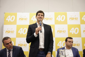 Jo&atilde;o Campos