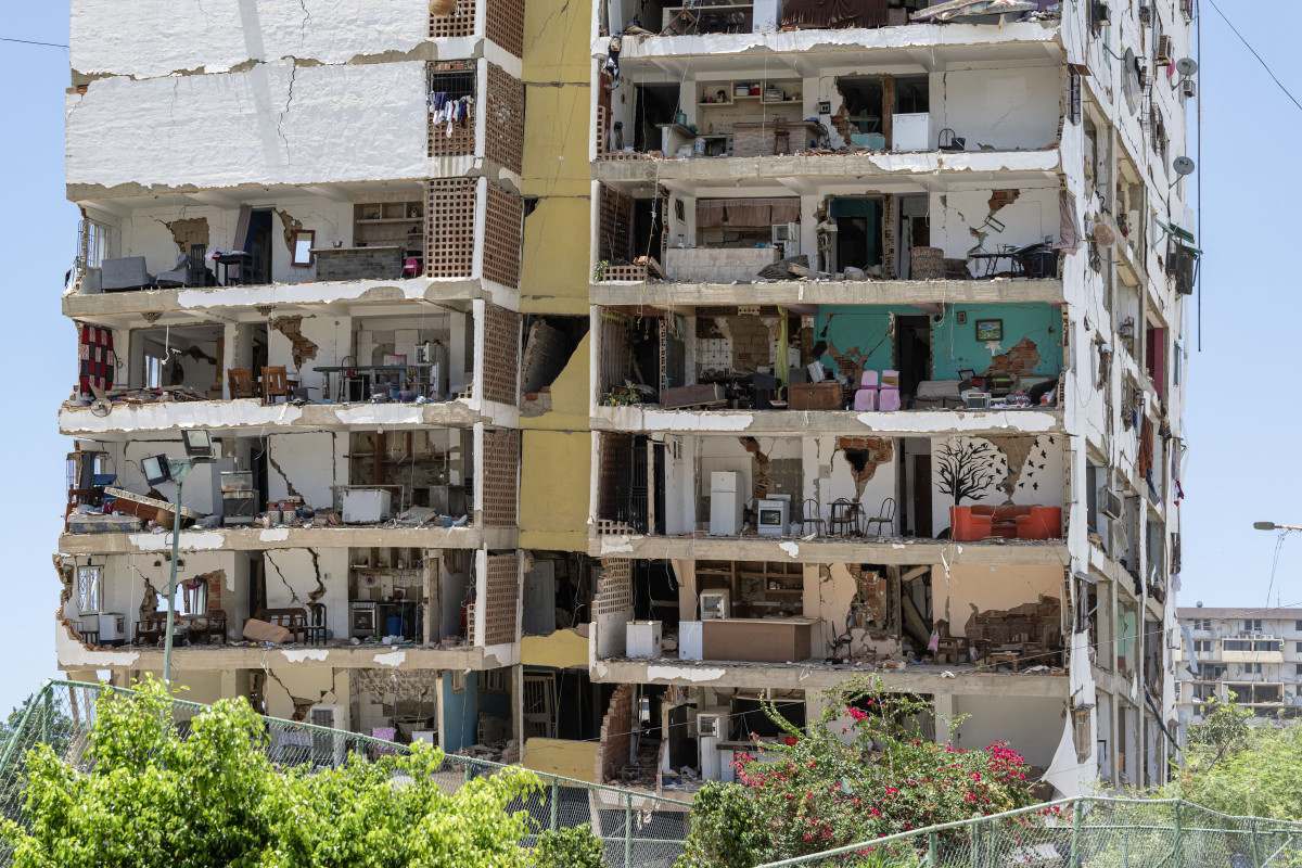  As buscas sem sucesso deram lugar ao silêncio em áreas de Catia La Mar, um balneário no estado costeiro de La Guaira/ AFP